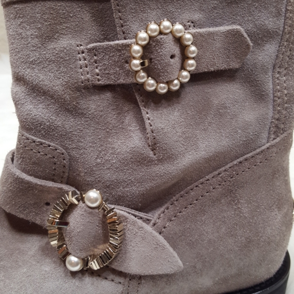 Jimmy Choo Youth Pearls Buckle Booties Taupe Sz 7 - Picture 6 of 10